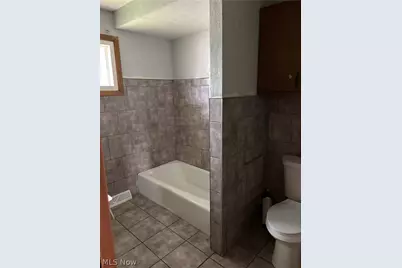 24401 Russell Avenue, Euclid, OH 44123 - Photo 13