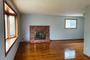 24401 Russell Ave, Euclid, OH 44123 - Photo 3