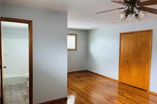 24401 Russell Ave, Euclid, OH 44123 - Photo 9