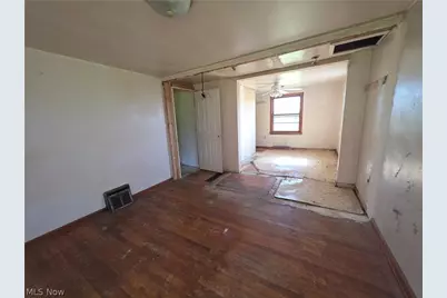 5491 Bye Road, East Palestine, OH 44413 - Photo 7