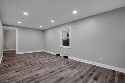 1425 Marion Avenue, Zanesville, OH 43701 - Photo 9