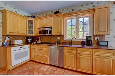 17313 Riverway Drive, Oakwood, OH 44107 - Photo 15