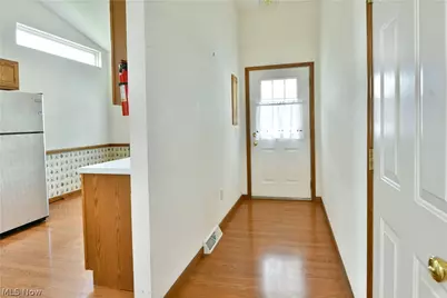 23 Eagle Pointe, Cortland, OH 44410 - Photo 7