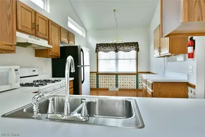 23 Eagle Pointe, Cortland, OH 44410 - Photo 13
