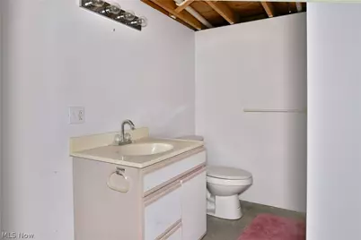 23 Eagle Pointe, Cortland, OH 44410 - Photo 41