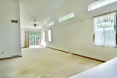 23 Eagle Pointe, Cortland, OH 44410 - Photo 19