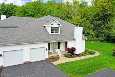 502 Turnberry Court NE, Warren, OH 44484 - Photo 1