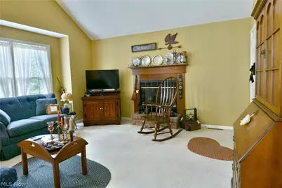 502 Turnberry Court NE, Warren, OH 44484 - Photo 7