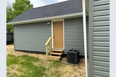 1021 Clay Street, Zanesville, OH 43701 - Photo 5