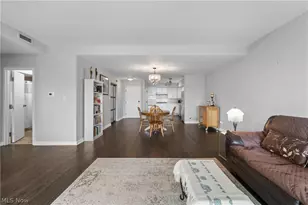 275 N Portage Path, Akron, OH 44303 - Photo 7