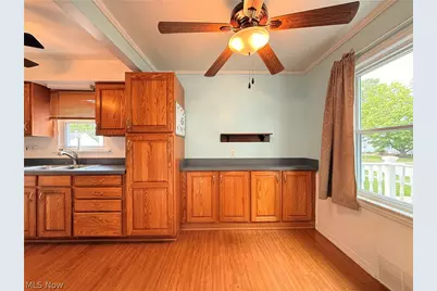 482 E 329th Street, Willowick, OH 44095 - Photo 17