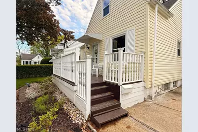 482 E 329th Street, Willowick, OH 44095 - Photo 3