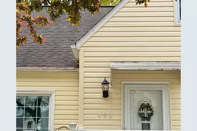 482 E 329th Street, Willowick, OH 44095 - Photo 7