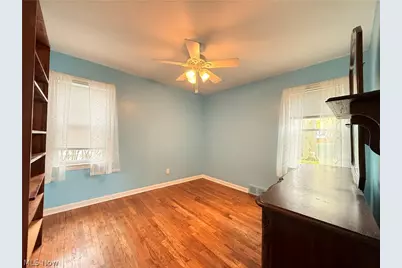 482 E 329th Street, Willowick, OH 44095 - Photo 23