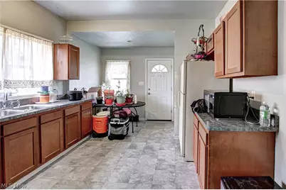 635 E 115th Street, Loveland, OH 44108 - Photo 7