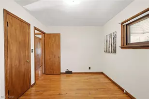 30401 Harrison St, Willowick, OH 44095 - Photo 19