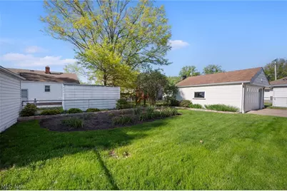 30401 Harrison Street, Willowick, OH 44095 - Photo 3
