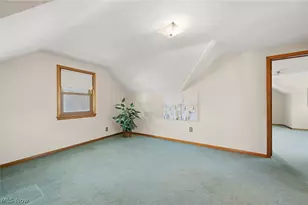 30401 Harrison St, Willowick, OH 44095 - Photo 23