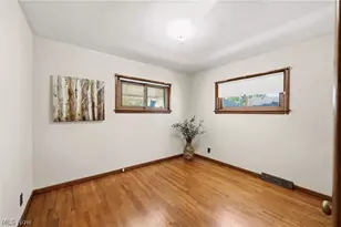 30401 Harrison St, Willowick, OH 44095 - Photo 17