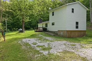 1047 Drift Frk Rd, Elizabeth, WV 26143 - Photo 3