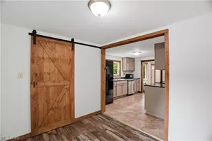 1047 Drift Frk Rd, Elizabeth, WV 26143 - Photo 21