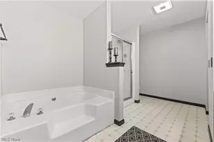 1919 Wendover Cir NE, North Canton, OH 44720 - Photo 29