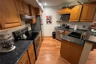 4056 St Andrews Ct, Canfield, OH 44406 - Photo 7