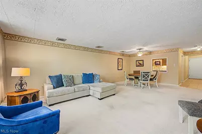 924 Memorial Parkway #207, Akron, OH 44303 - Photo 7