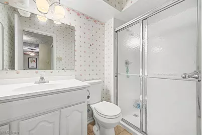924 Memorial Parkway #207, Akron, OH 44303 - Photo 11