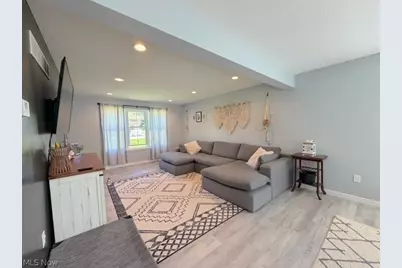 3052 Kerr Drive SE, New Philadelphia, OH 44663 - Photo 5