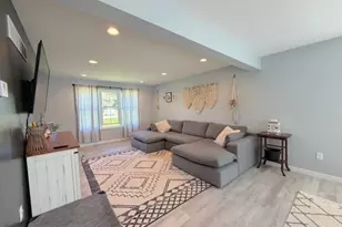 3052 Kerr Dr SE, New Philadelphia, OH 44663 - Photo 5