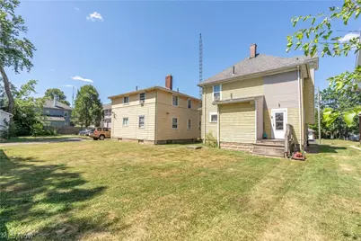 206 Ingram Avenue SW, Canton, OH 44710 - Photo 3