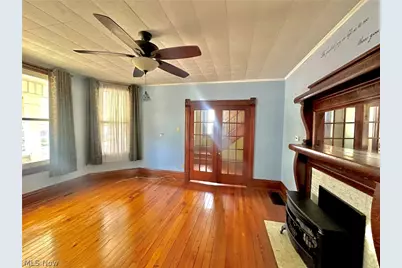 427 Columbia Avenue, Williamstown, WV 26187 - Photo 7