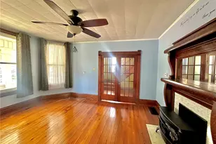 427 Columbia Ave, Williamstown, WV 26187 - Photo 7
