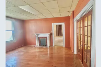 427 Columbia Avenue, Williamstown, WV 26187 - Photo 25