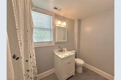 427 Columbia Avenue, Williamstown, WV 26187 - Photo 19