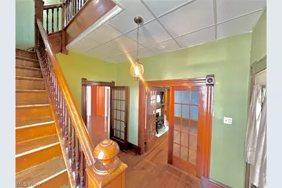 427 Columbia Avenue, Williamstown, WV 26187 - Photo 5