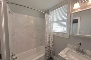 427 Columbia Ave, Williamstown, WV 26187 - Photo 21