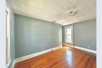 427 Columbia Avenue, Williamstown, WV 26187 - Photo 27