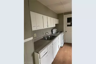 516 Wildwood Avenue, Akron, OH 44320 - Photo 3