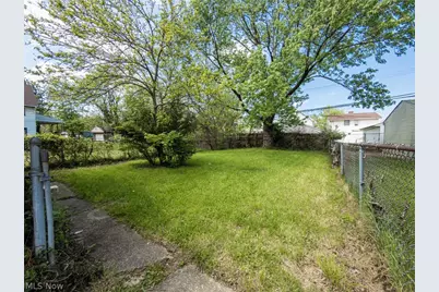 11825 Avon Avenue, Loveland, OH 44105 - Photo 9