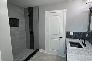 10556 E Bayshore Rd, Lakeside Marblehead, OH 43440 - Photo 9