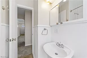 6307 Kenneth Ave, Parma, OH 44129 - Photo 13