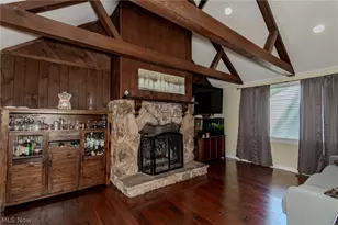 9041 Maiden Ln, Mentor, OH 44060 - Photo 3
