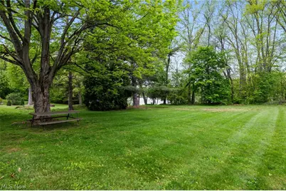 6109 Vale View Drive SW, Sherrodsville, OH 44675 - Photo 29