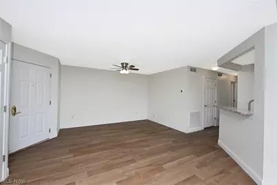 3800 Rosemont Boulevard #107D, Fairlawn, OH 44333 - Photo 17