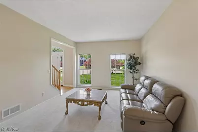 16264 Selby Circle, Strongsville, OH 44136 - Photo 9