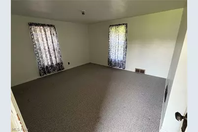 1945 Nair Street, Youngstown, OH 44505 - Photo 33