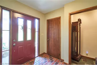 3288 Spring Valley Road, Akron, OH 44333 - Photo 3