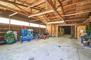3288 Spring Valley Rd, Akron, OH 44333 - Photo 45